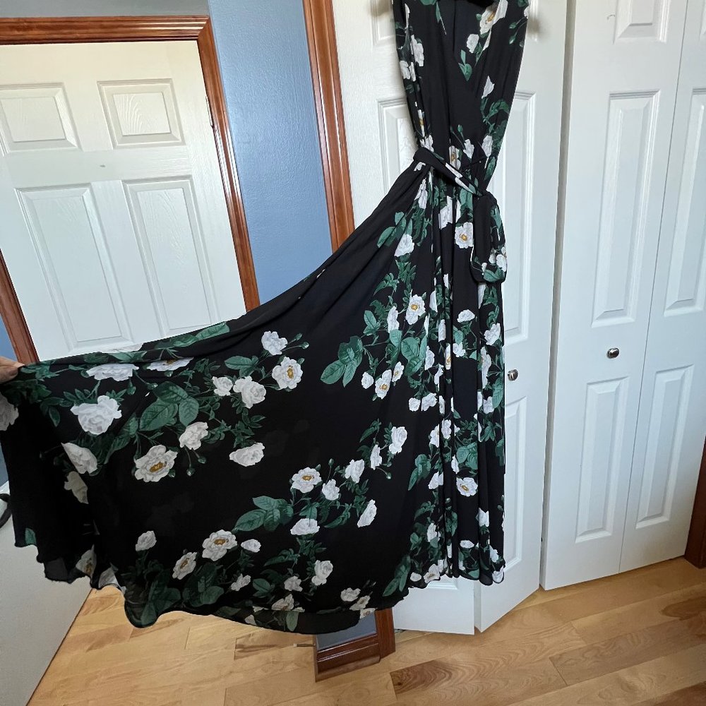 Lulus floor length floral evening dress, black, white